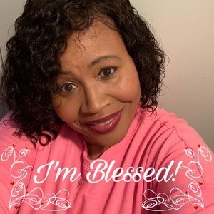 Meet your Posher, Carolyn